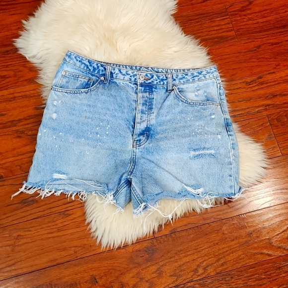 No Boundaries Pants - Distressed Button Fly Jean Shorts